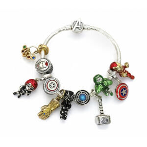 Marvel Avengers - Charm Bracelet - Hulk Iron Man Thor Captain America